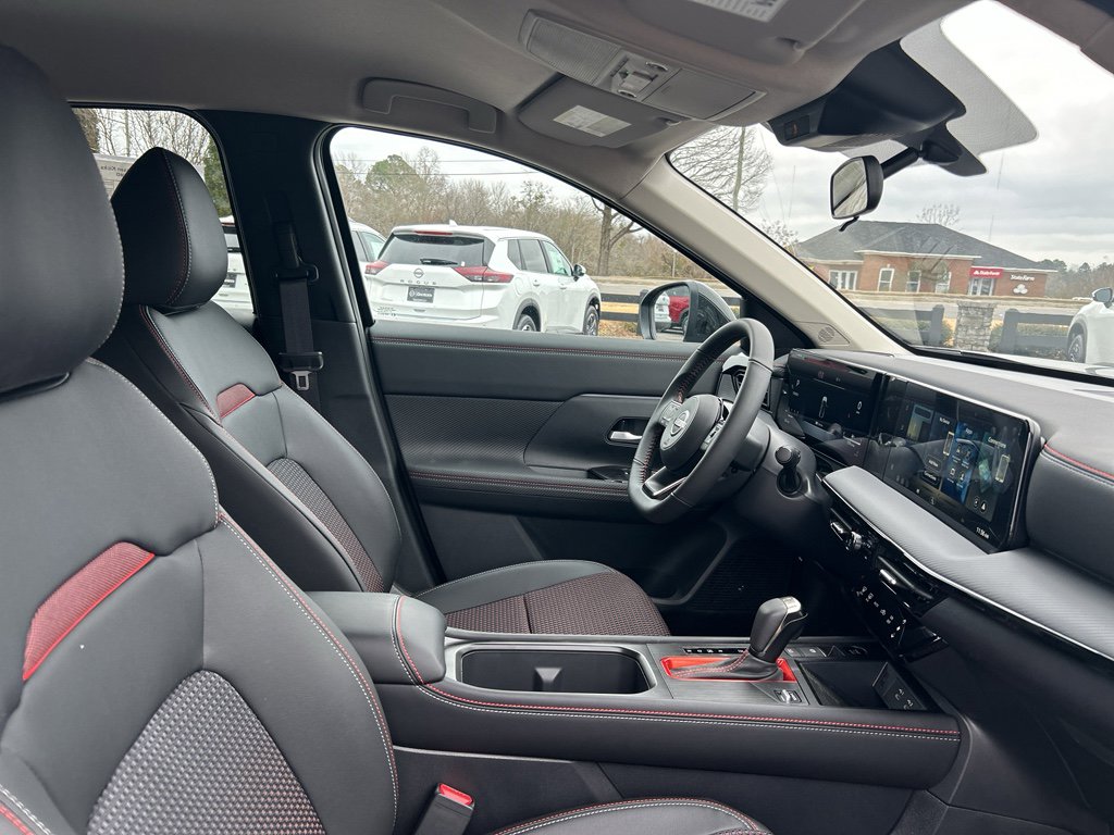 New 2026 Nissan Kicks SR image 19