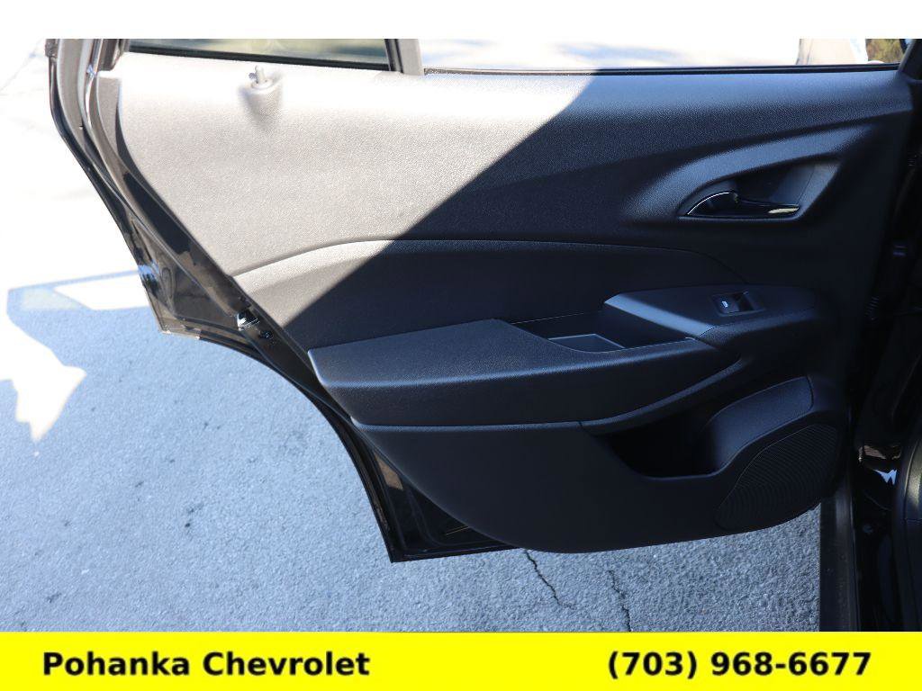 New 2026 Chevrolet Trax RS w/ Driver Confidence Package FWD image 25
