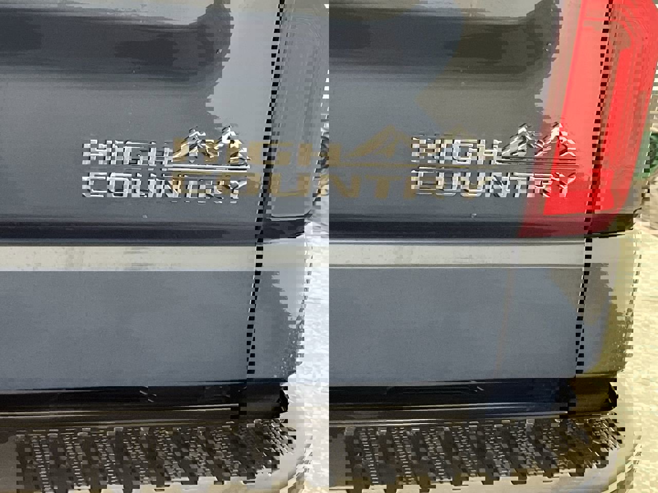 Certified 2024 Chevrolet Silverado 1500 High Country w/ Technology Package image 39