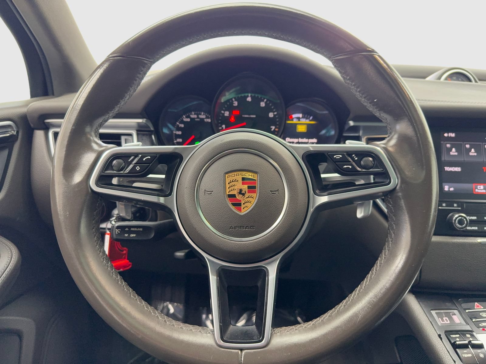 Used 2018 Porsche Macan AWD/4WD image 19