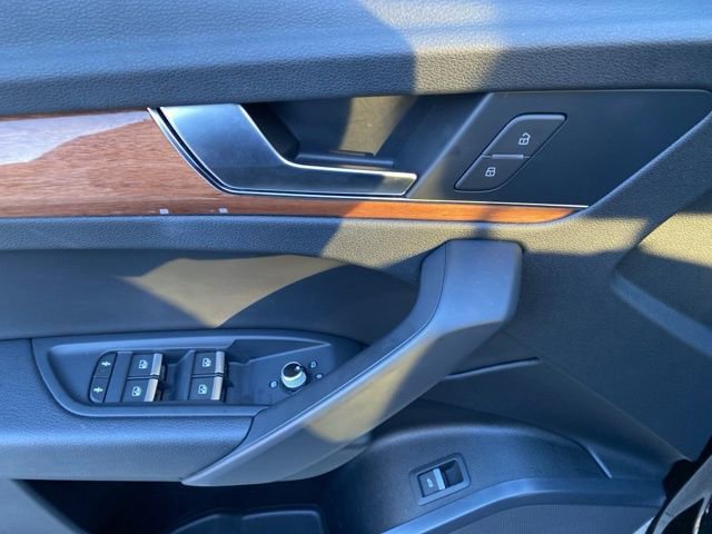 Used 2021 Audi Q5 2.0T Premium image 20