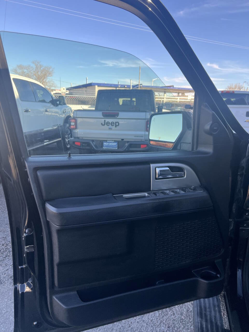 Used 2017 Ford Expedition EL Limited w/ Equipment Group 301A image 11