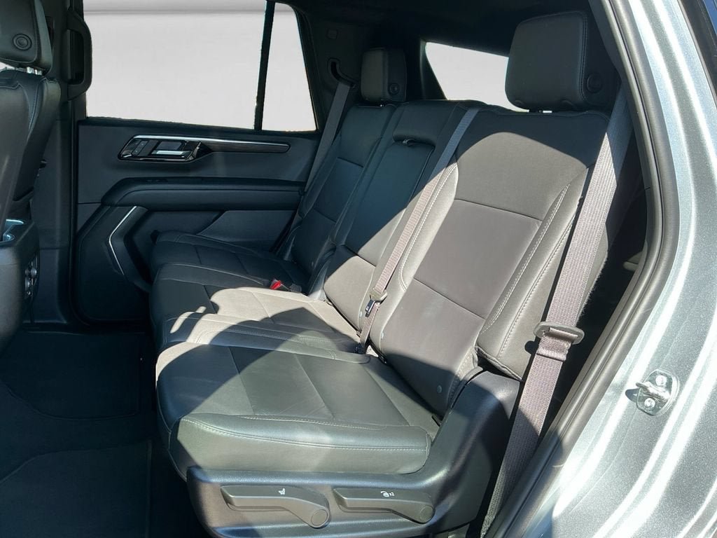 Used 2025 Chevrolet Tahoe Z71 AWD/4WD image 14