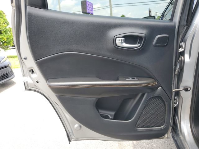 Used 2021 Jeep Compass Limited w/ Sun and Sound Group AWD/4WD image 16