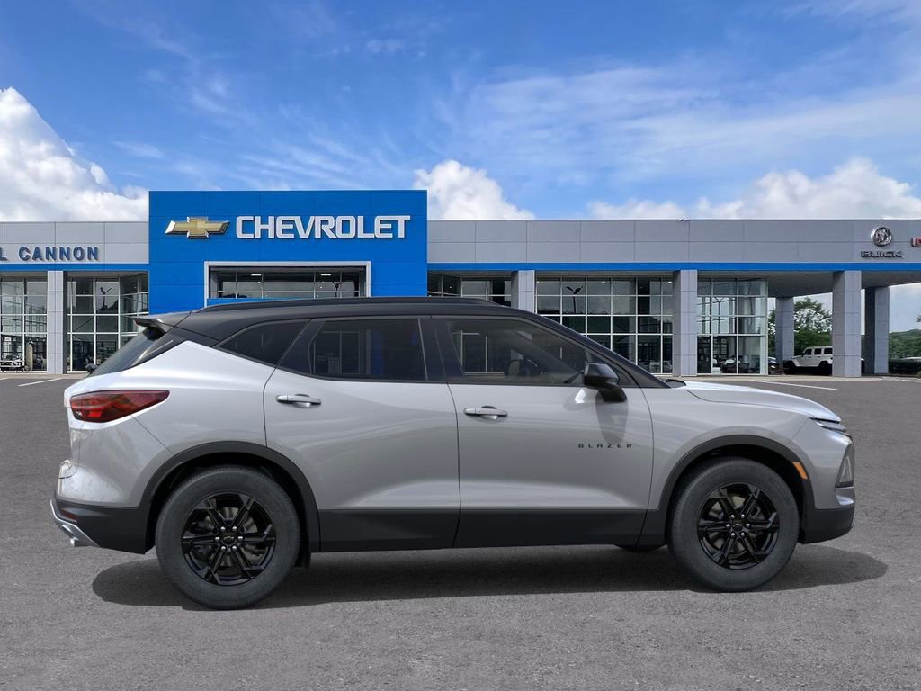 New 2026 Chevrolet Blazer LT w/ Convenience Package FWD image 5