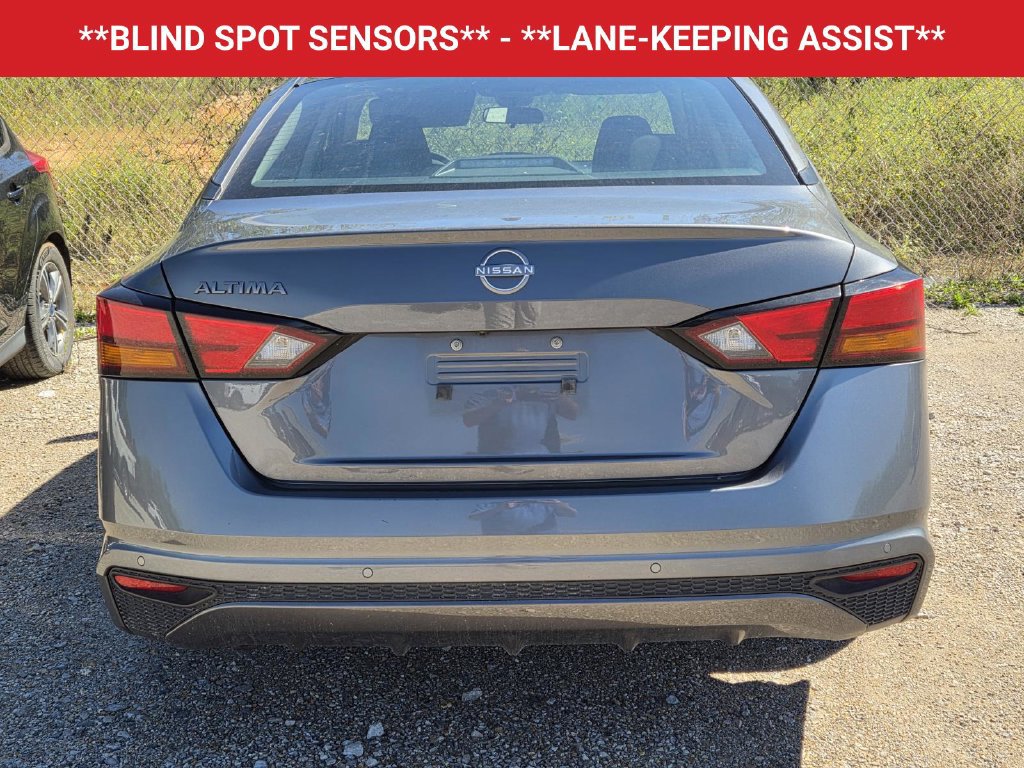 Used 2025 Nissan Altima 2.5 SV FWD image 5