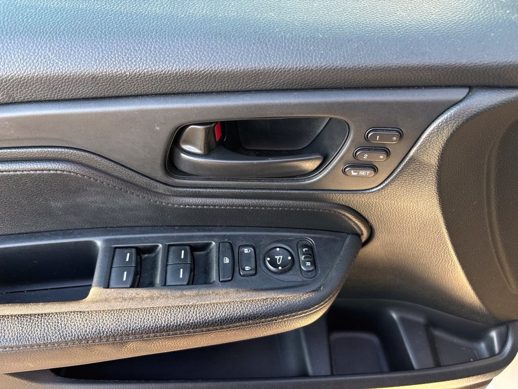 Used 2023 Honda Odyssey Sport image 18