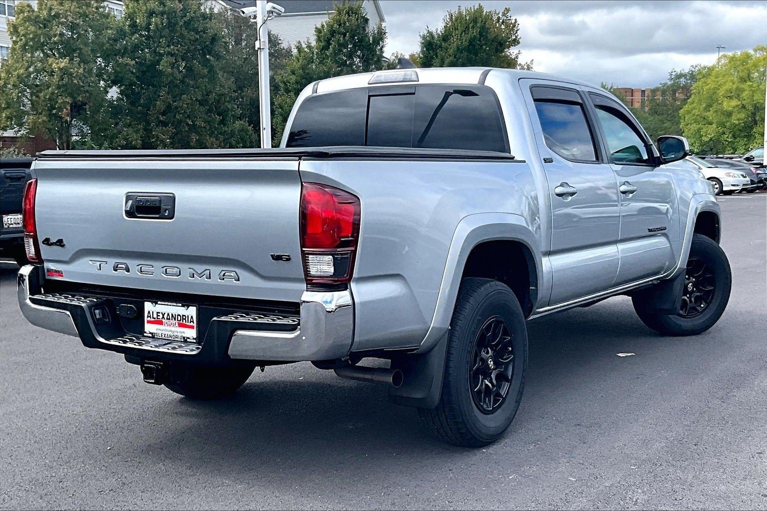 Used 2022 Toyota Tacoma SR5 AWD/4WD image 12