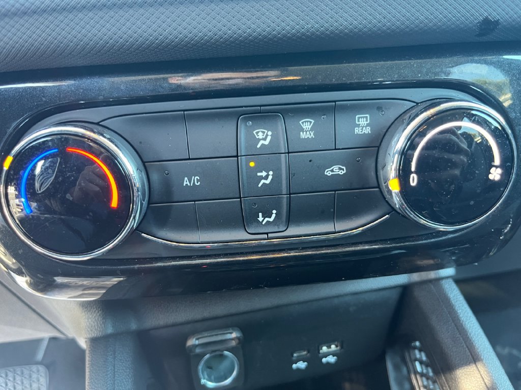 Used 2026 Chevrolet TrailBlazer LT AWD/4WD image 19
