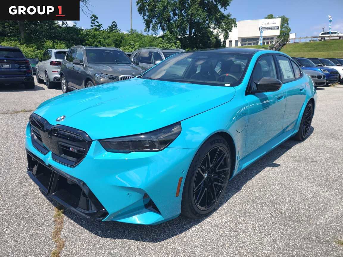 New 2026 BMW M5 w/ Executive Package