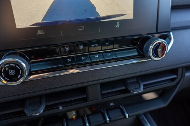 Used 2023 Chevrolet Colorado Trail Boss w/ Advanced Trailering Package image 21