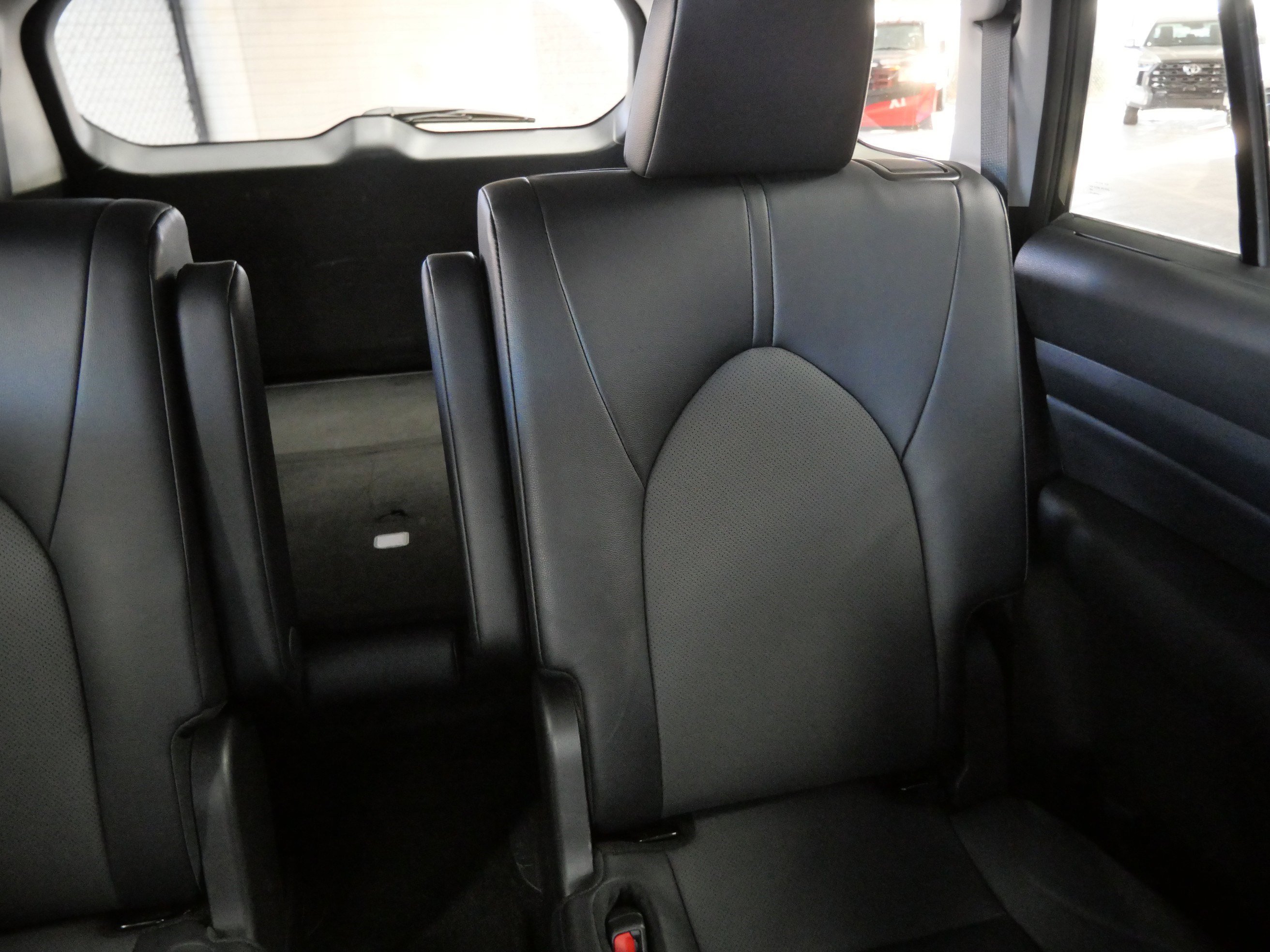 Certified 2025 Toyota Grand Highlander AWD image 15