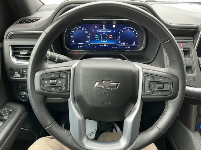 Used 2022 Chevrolet Tahoe RST w/ Luxury Package AWD/4WD image 4