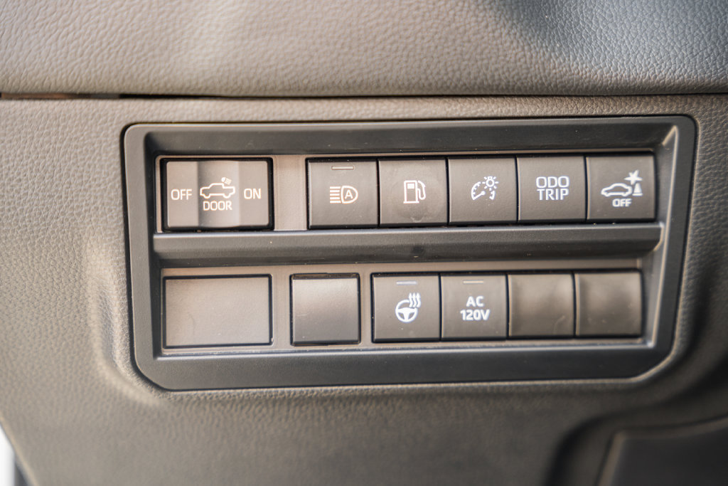 Used 2023 Toyota Tundra Limited AWD/4WD image 46