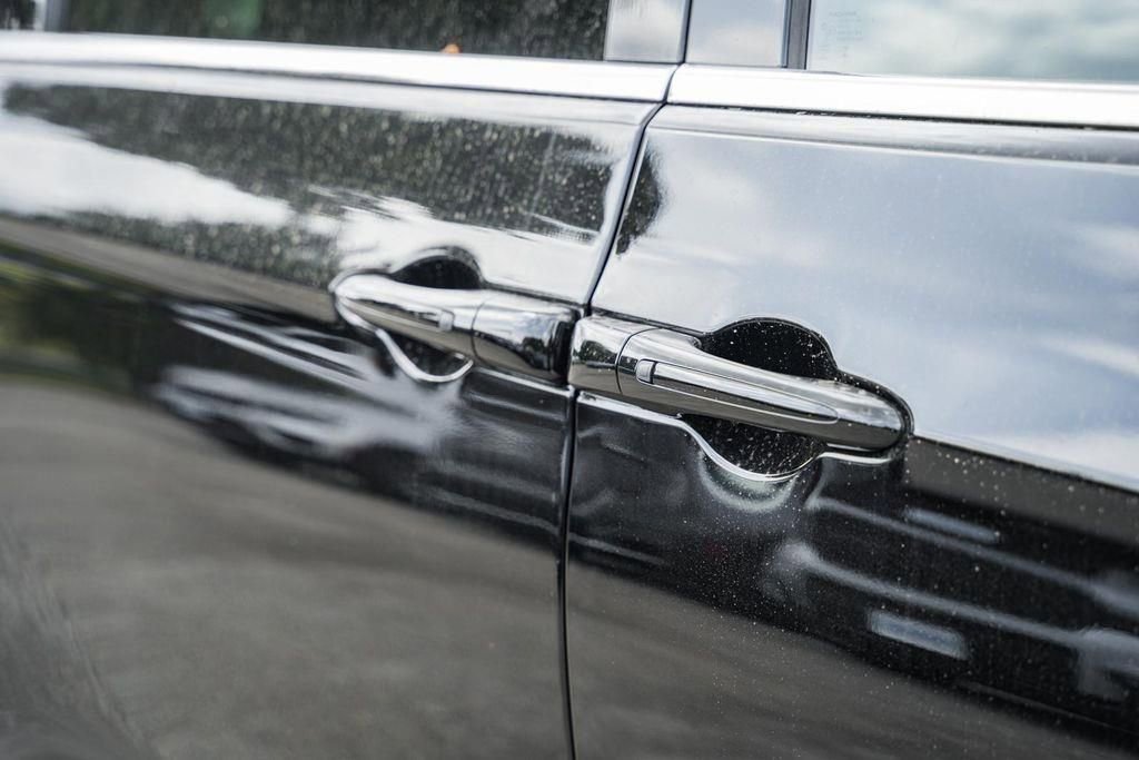 New 2025 Chrysler Pacifica Select FWD image 14