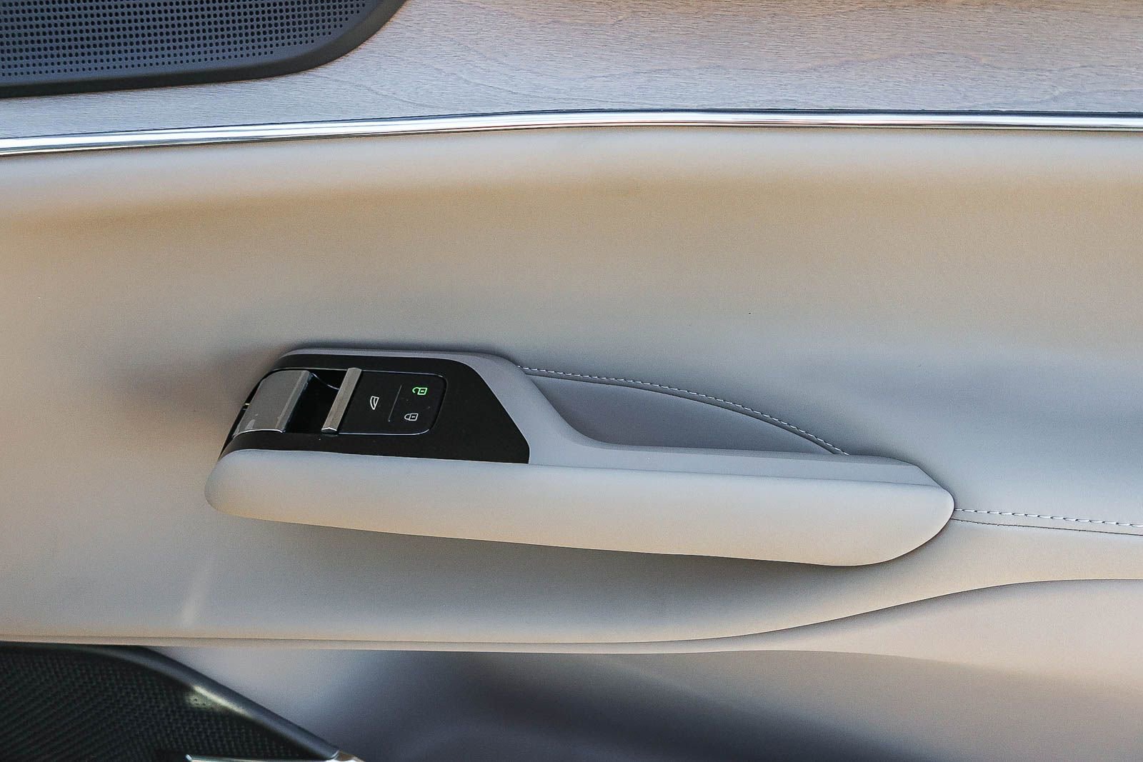 New 2026 Volvo EX90 Plus image 19