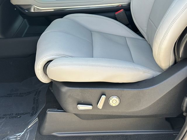 New 2026 Lincoln Navigator L Reserve AWD/4WD image 11