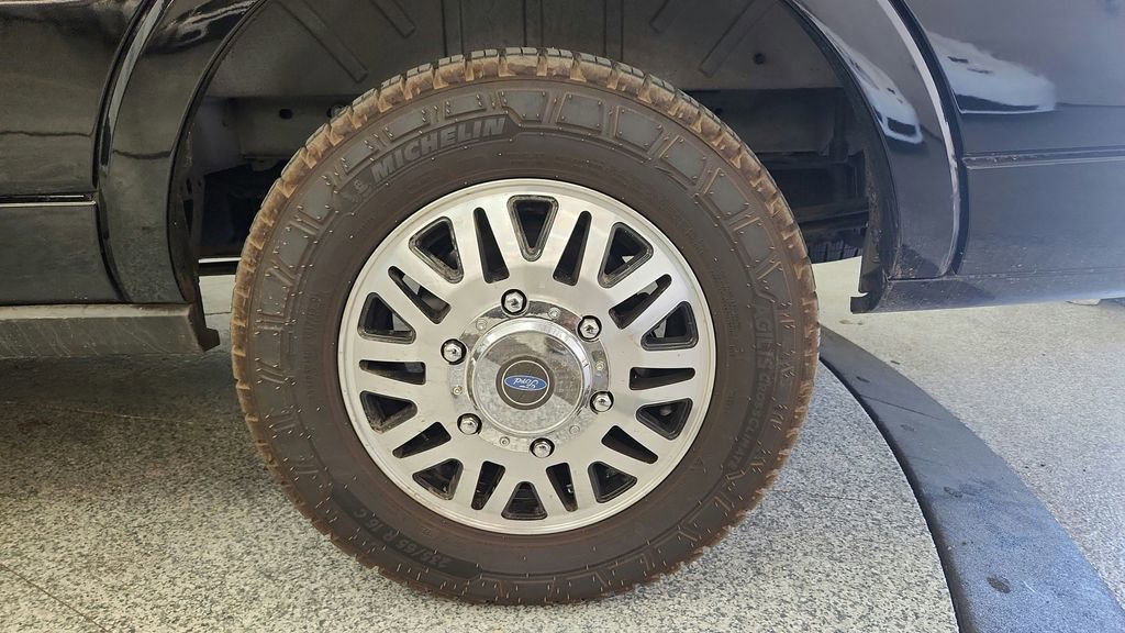 Used 2025 Ford Transit 150 Low Roof AWD image 41