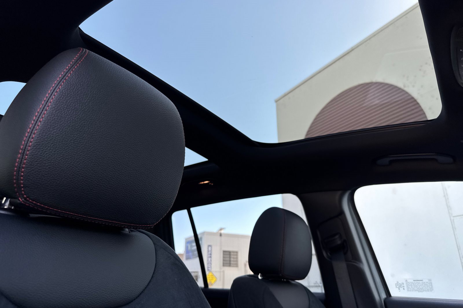 Used 2024 Mercedes-Benz EQB 300 4MATIC image 19