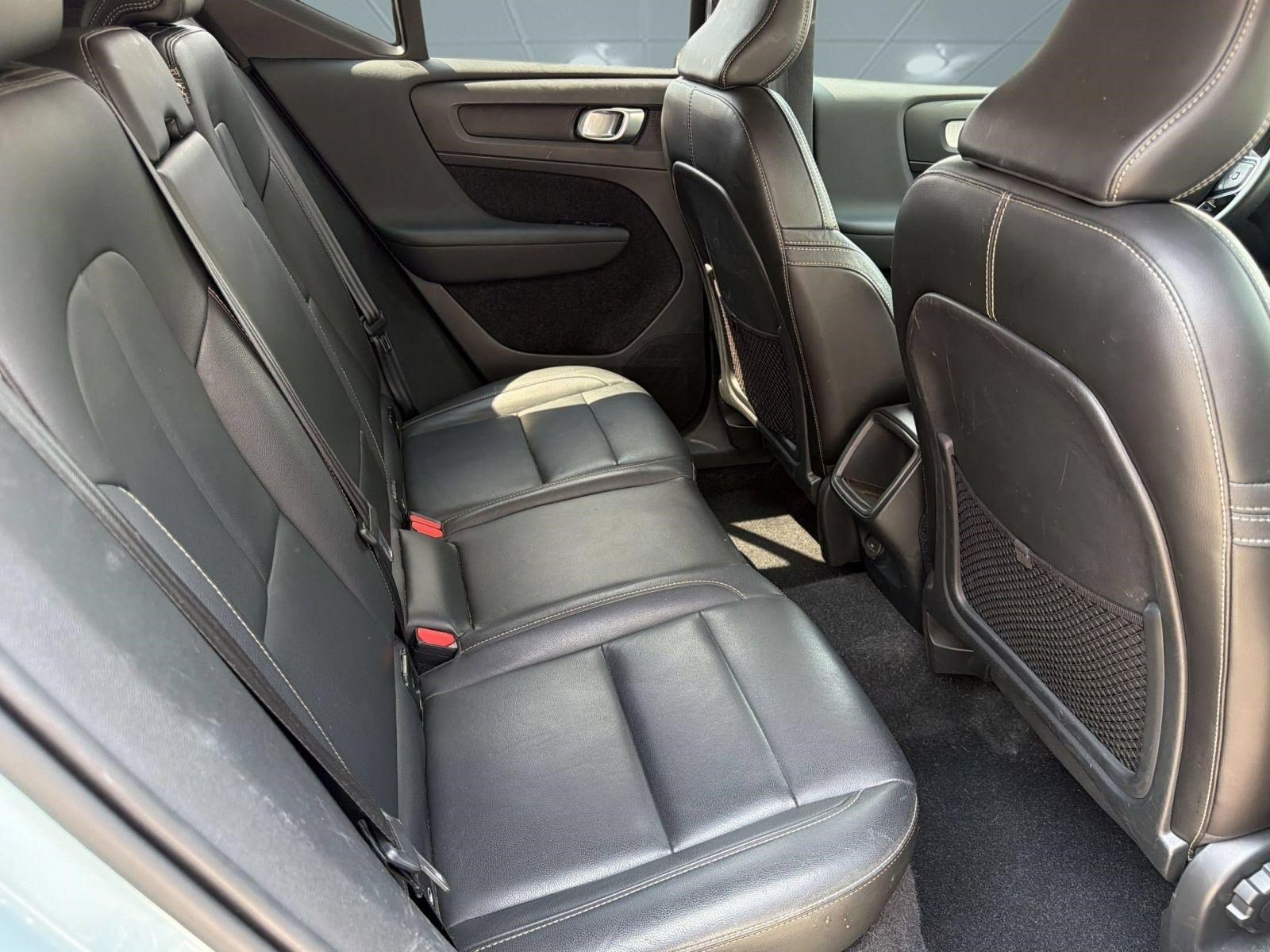 Used 2019 Volvo XC40 T5 Momentum AWD/4WD image 30