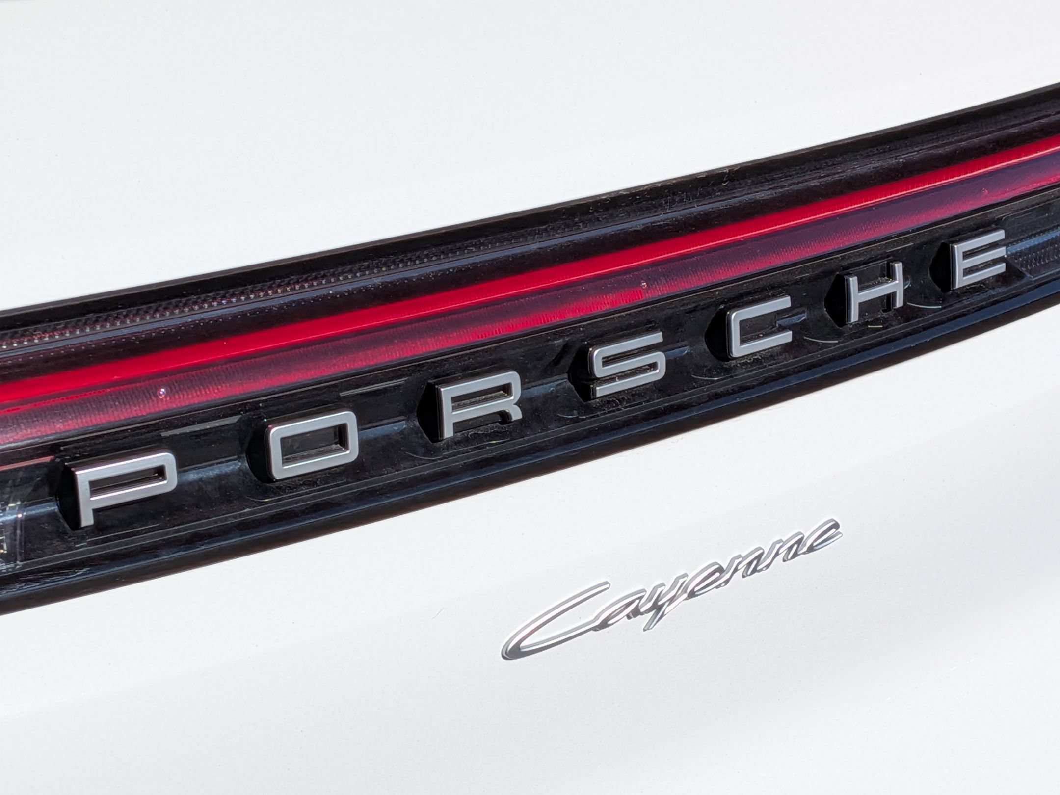 Certified 2025 Porsche Cayenne AWD/4WD image 34