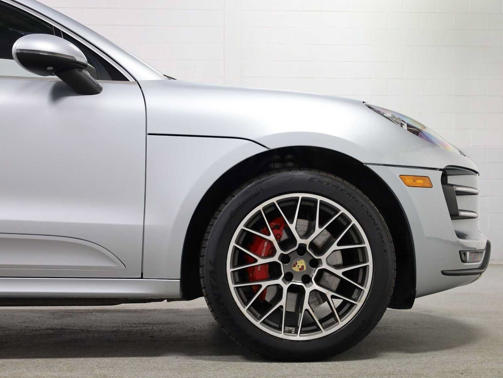 Used 2015 Porsche Macan Turbo AWD/4WD image 11