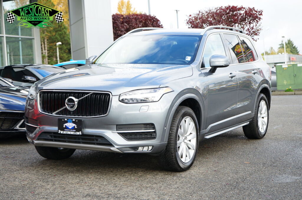 Used 2018 Volvo XC90 T6 Momentum w/ Convenience Package