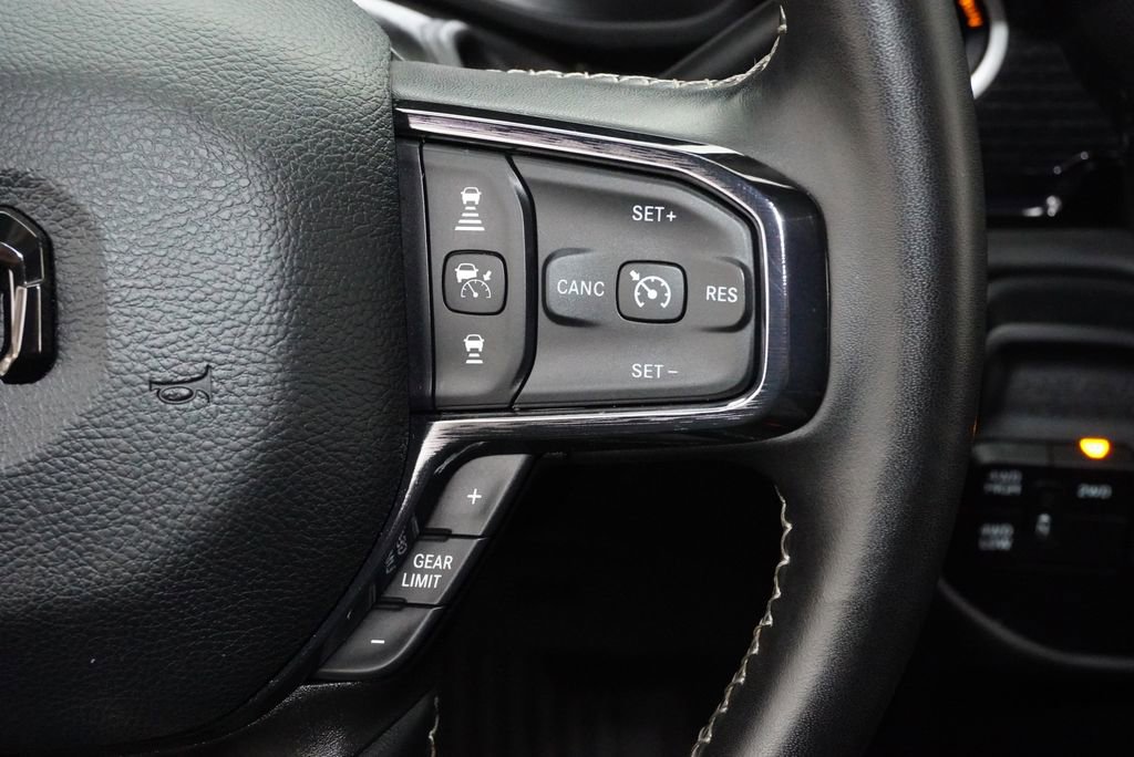 Used 2024 RAM 2500 Limited AWD/4WD image 25