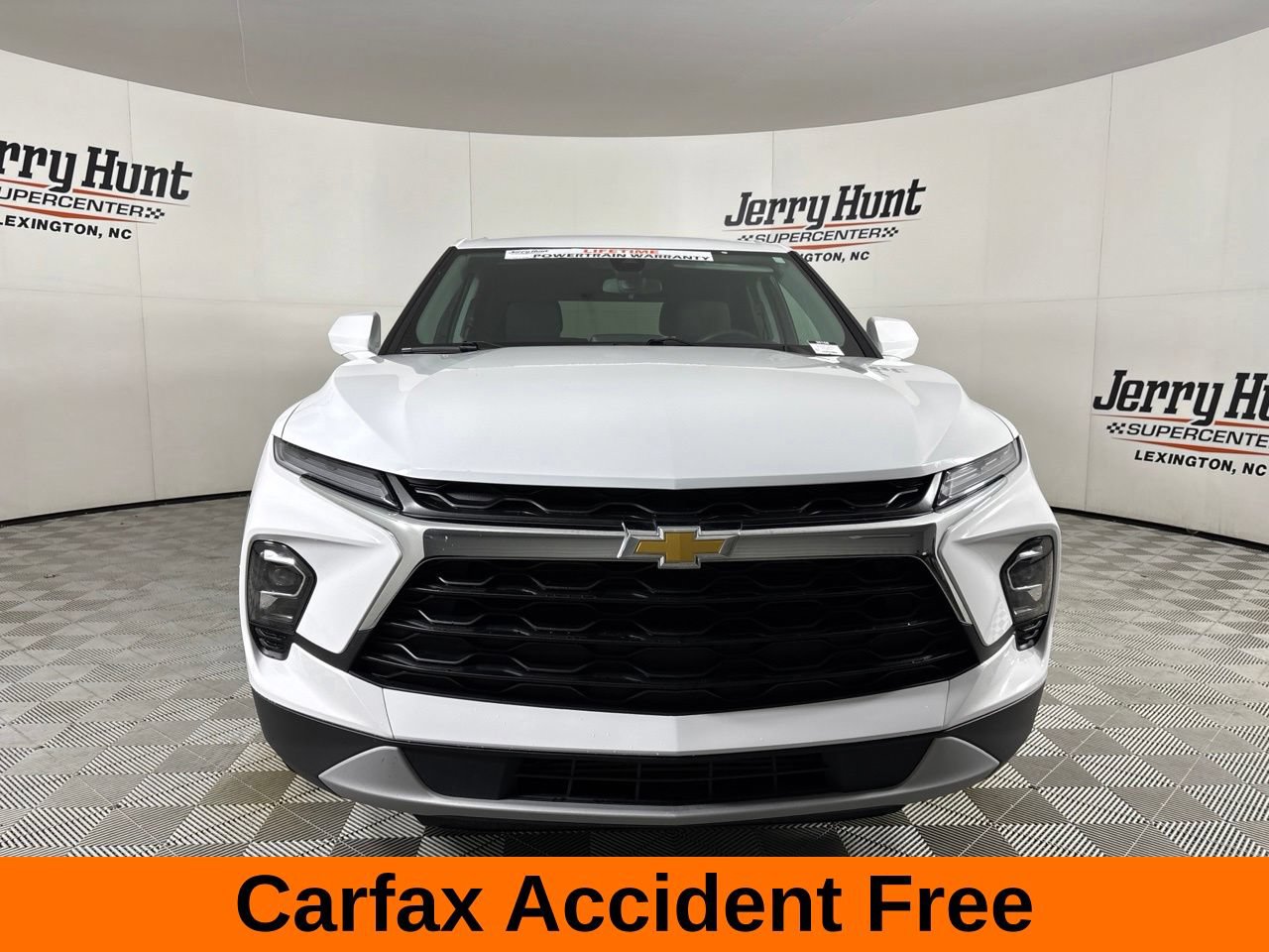 Used 2025 Chevrolet Blazer LT AWD/4WD image 3