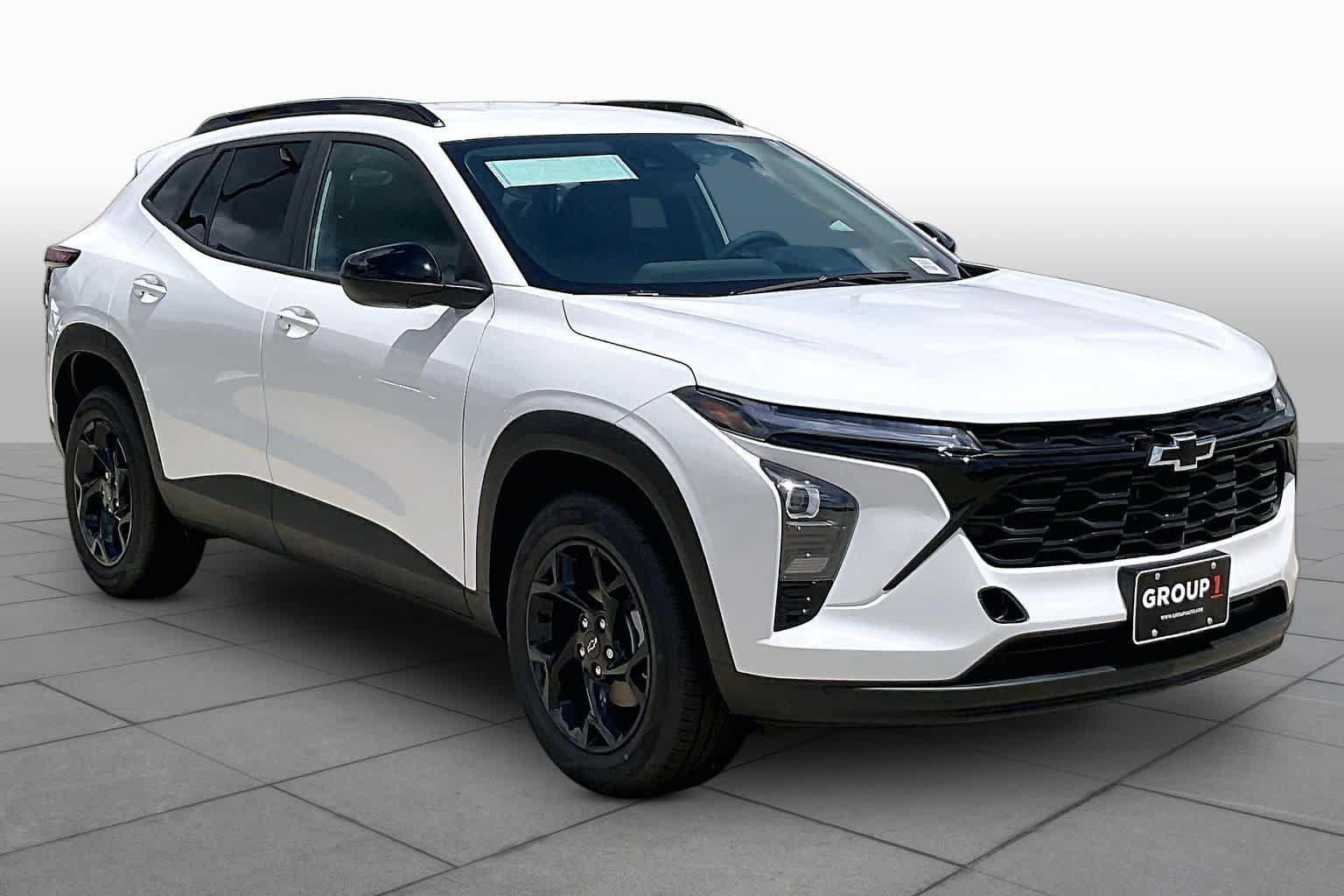 New 2026 Chevrolet Trax LT w/ Driver Confidence Package FWD image 3