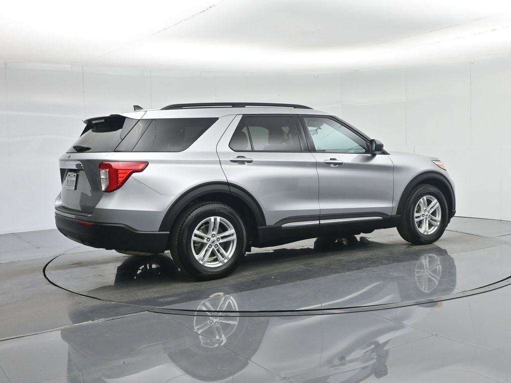 Certified 2023 Ford Explorer XLT image 33