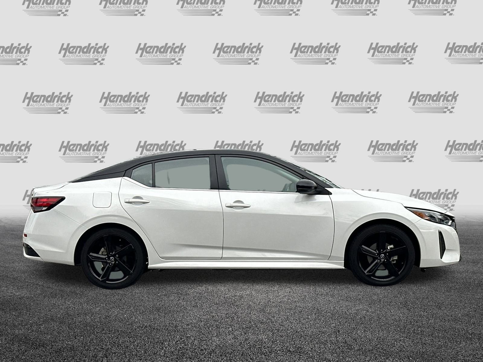 Used 2024 Nissan Sentra SR w/ Trunk Package image 3