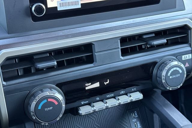 Used 2025 Toyota Tacoma SR5 image 30