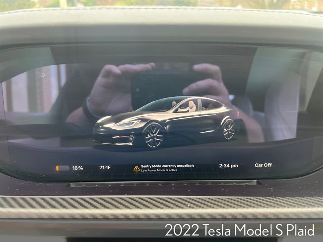 Used 2022 Tesla Model S Plaid image 15