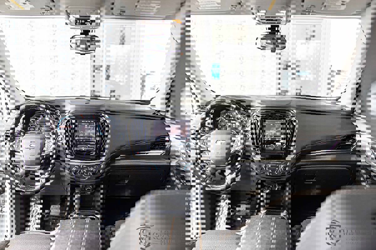 Used 2020 Chevrolet Traverse LT image 35