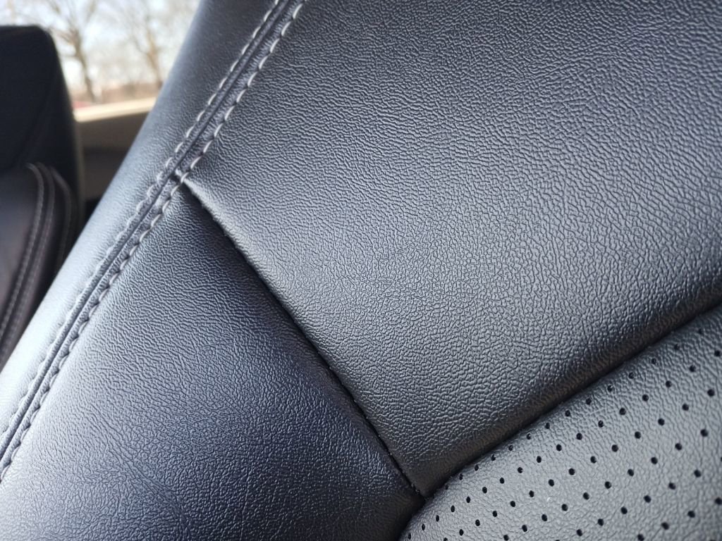 Used 2024 Chrysler Pacifica Touring-L image 15