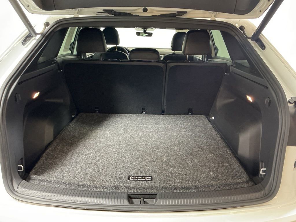 Used 2023 Volkswagen Atlas Cross Sport SE image 29