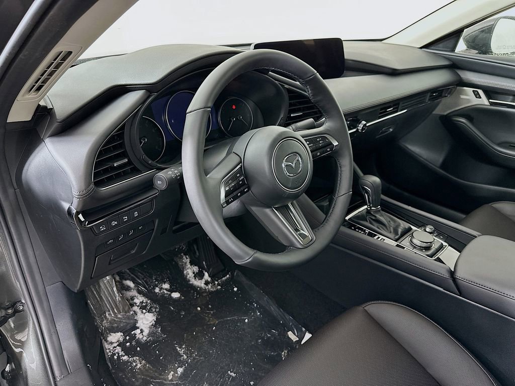 New 2025 MAZDA MAZDA3 2.5 Turbo Sedan w/Premium Plus image 13