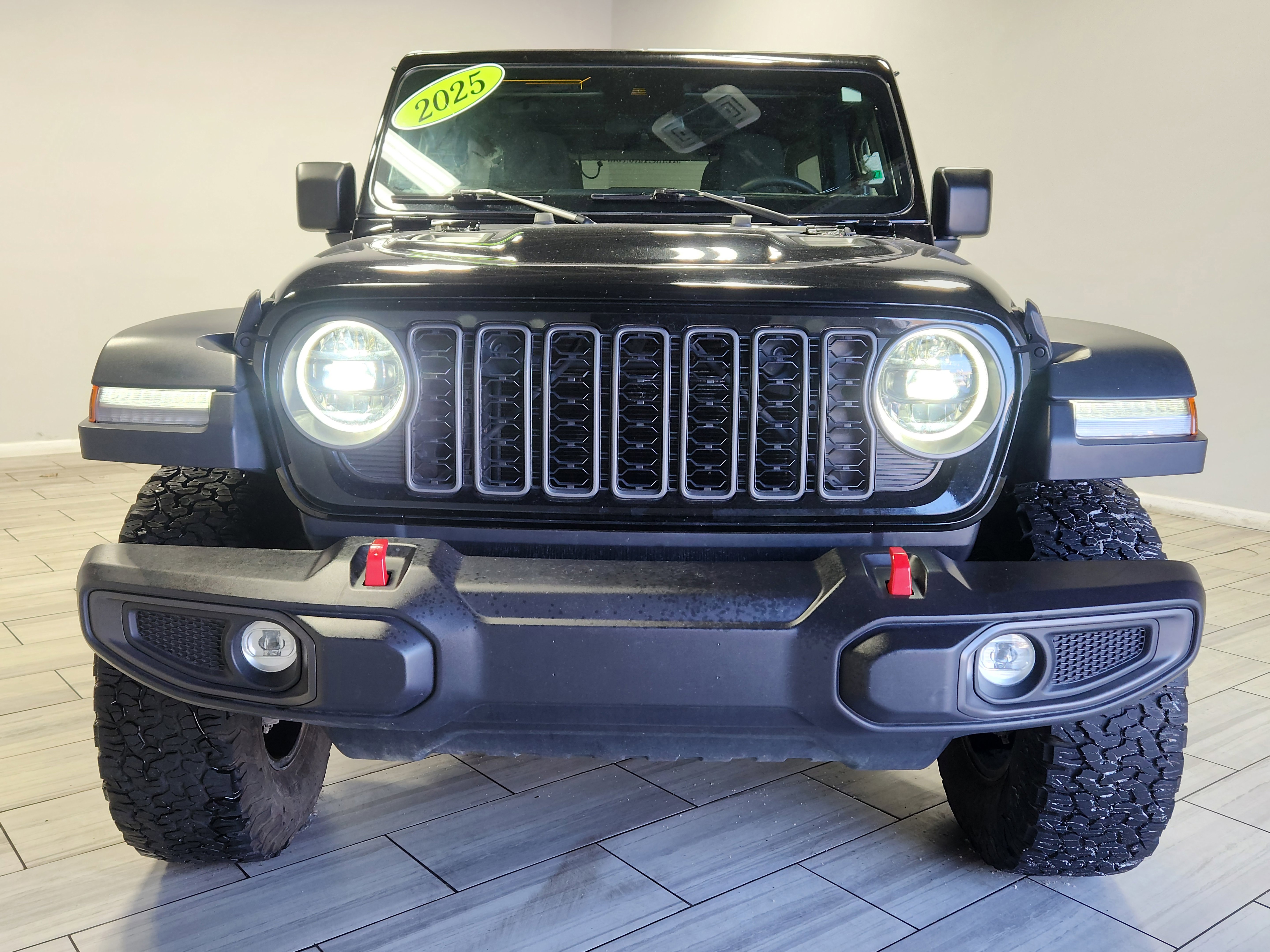 Used 2025 Jeep Wrangler Unlimited Rubicon image 8