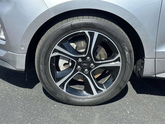Used 2023 Ford Edge ST w/ Equipment Group 401A AWD/4WD image 8