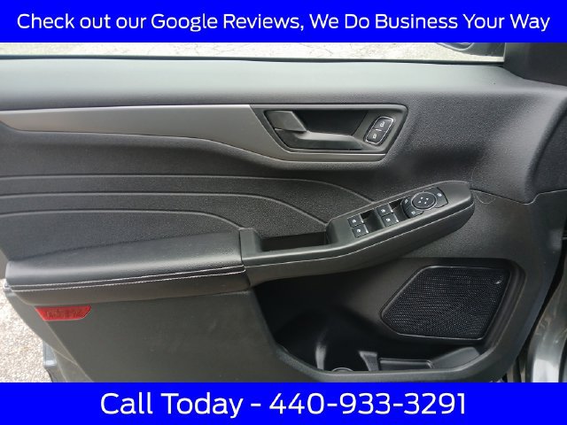 Used 2023 Ford Escape Active AWD/4WD image 18