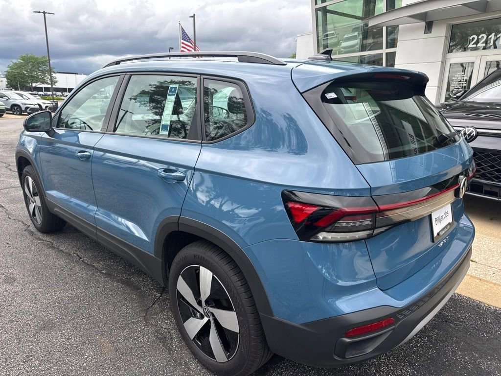 Used 2025 Volkswagen Taos S AWD/4WD image 4