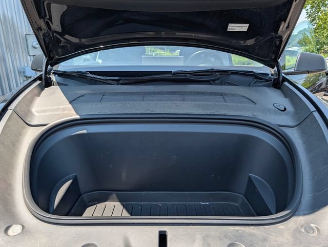 Used 2023 Tesla Model Y Long Range AWD/4WD image 10