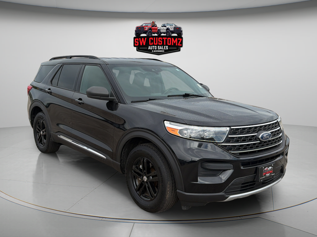 Used 2020 Ford Explorer XLT AWD/4WD image 1