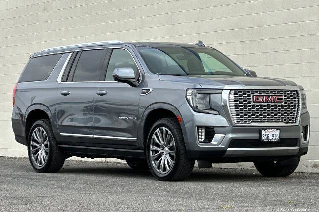 Certified 2021 GMC Yukon XL Denali w/ Denali Premium Package AWD/4WD image 1