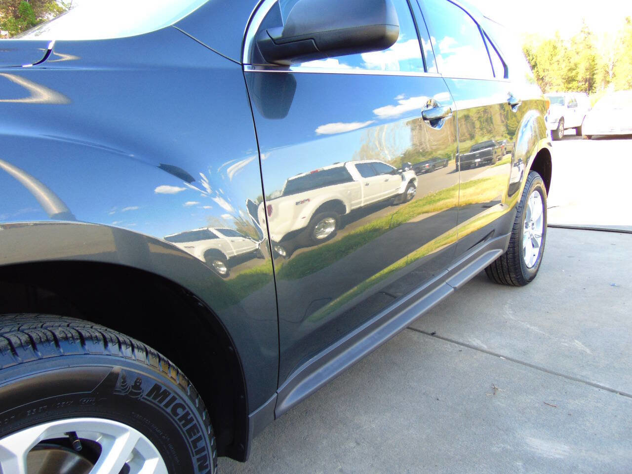 Used 2017 Chevrolet Equinox LS AWD/4WD image 61