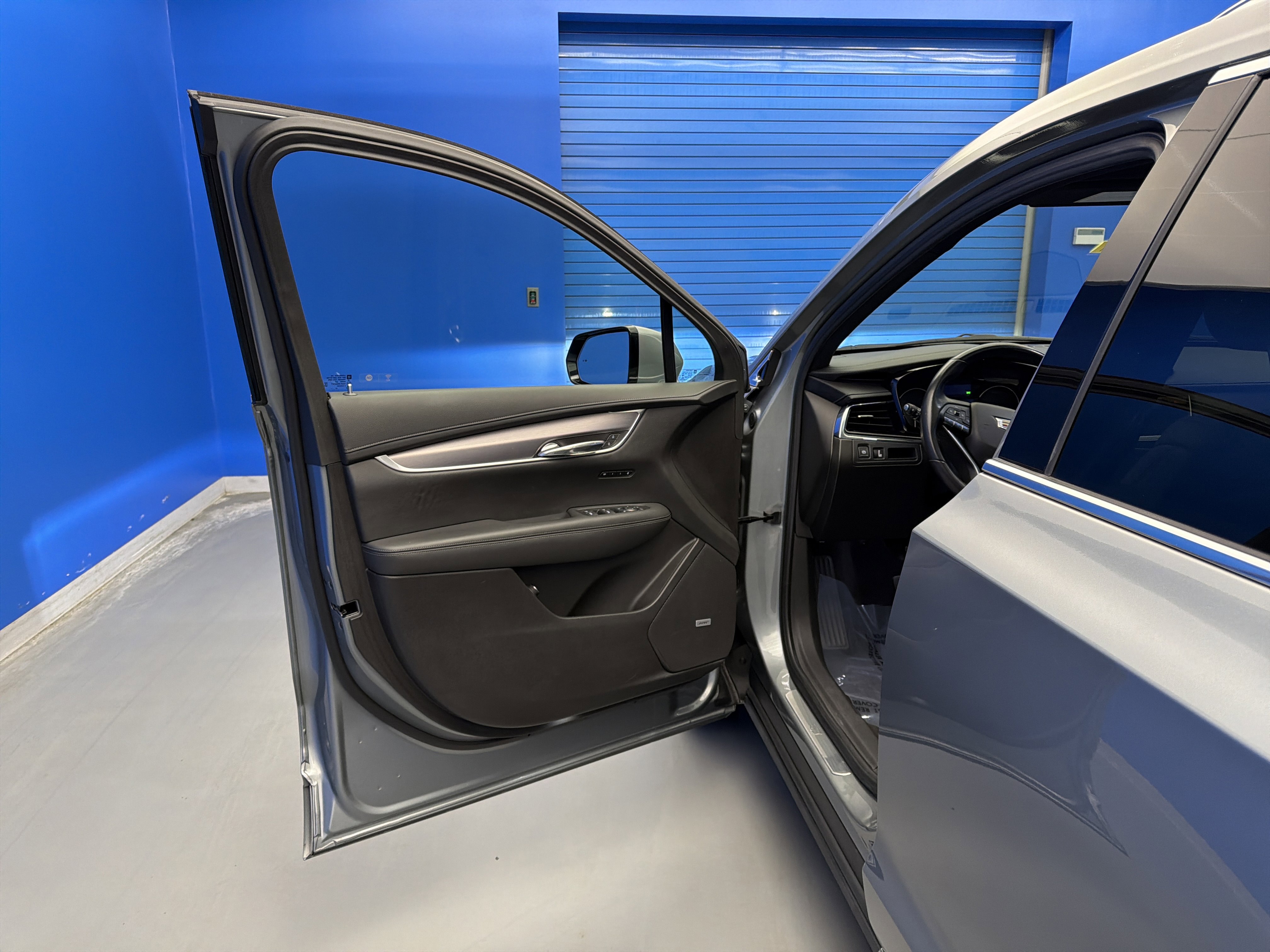 Used 2023 Cadillac XT6 Luxury image 10