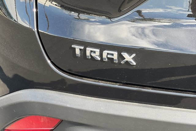 Used 2025 Chevrolet Trax LT w/ LT Convenience Package image 36