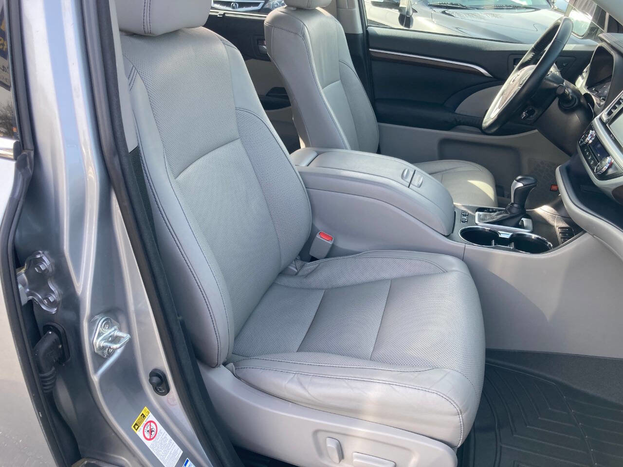 Used 2015 Toyota Highlander Limited AWD/4WD image 47