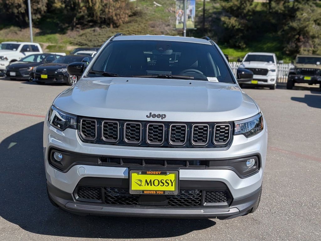 New 2026 Jeep Compass Latitude image 9